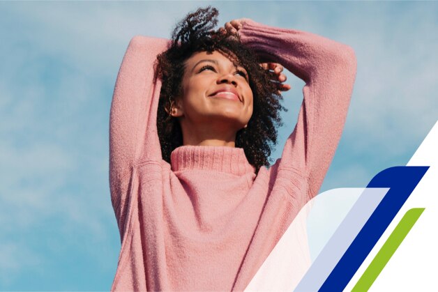 Mulher feliz com sua higiene íntima Mulher feliz com sua higiene íntima
